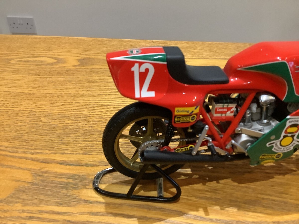 Minichamps motorcycle 1/12 Ducati 900 Race IOM TT 1978 Mike