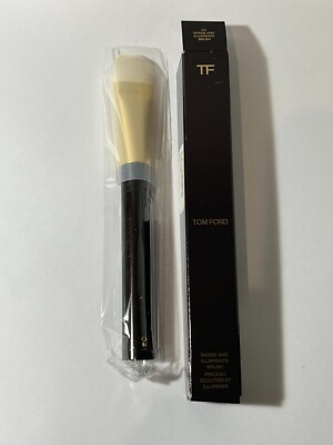 TOM FORD シェイド&イルミネイトブラシ04 Shade and Illuminate Brush