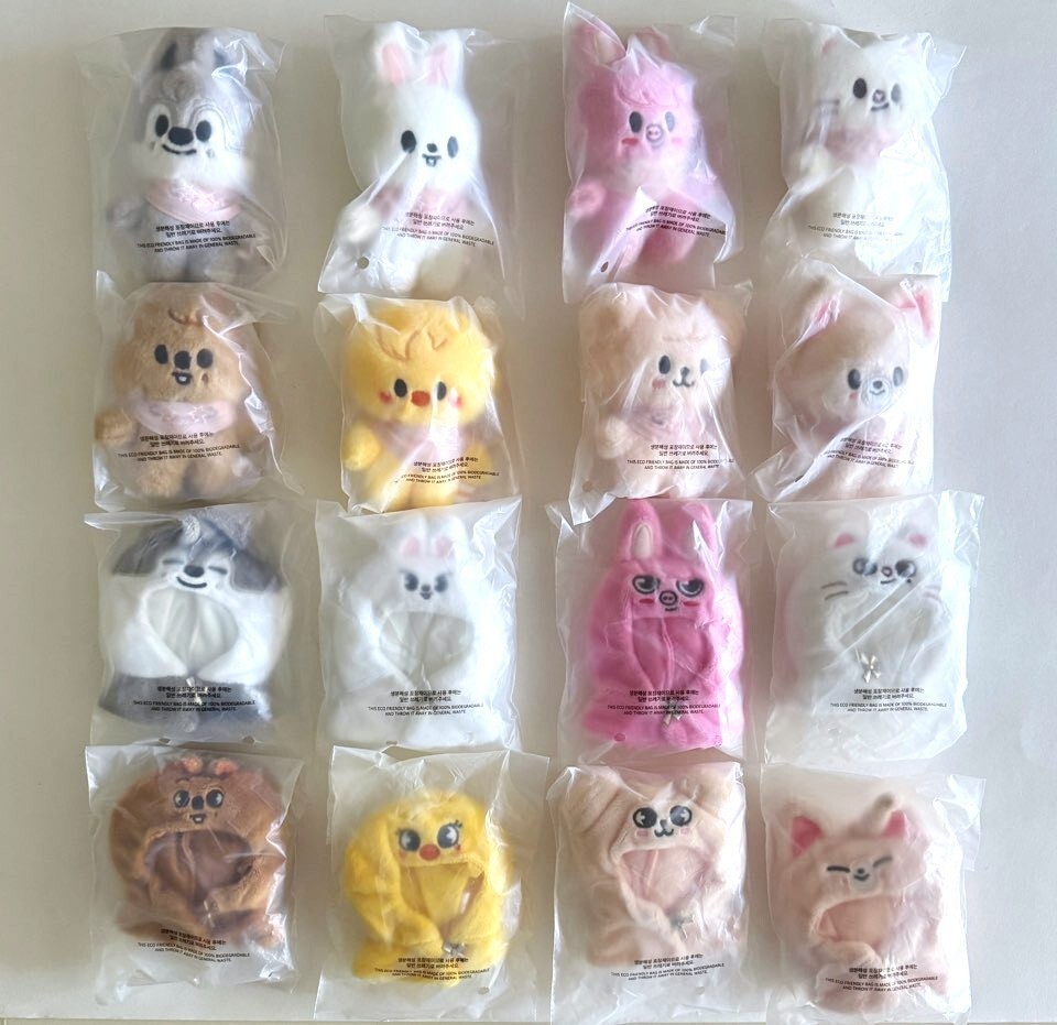 Stray Kids SKZ 5th Fanmeeting 5'Clock SKZOO Plush 10cm Doll Outfit