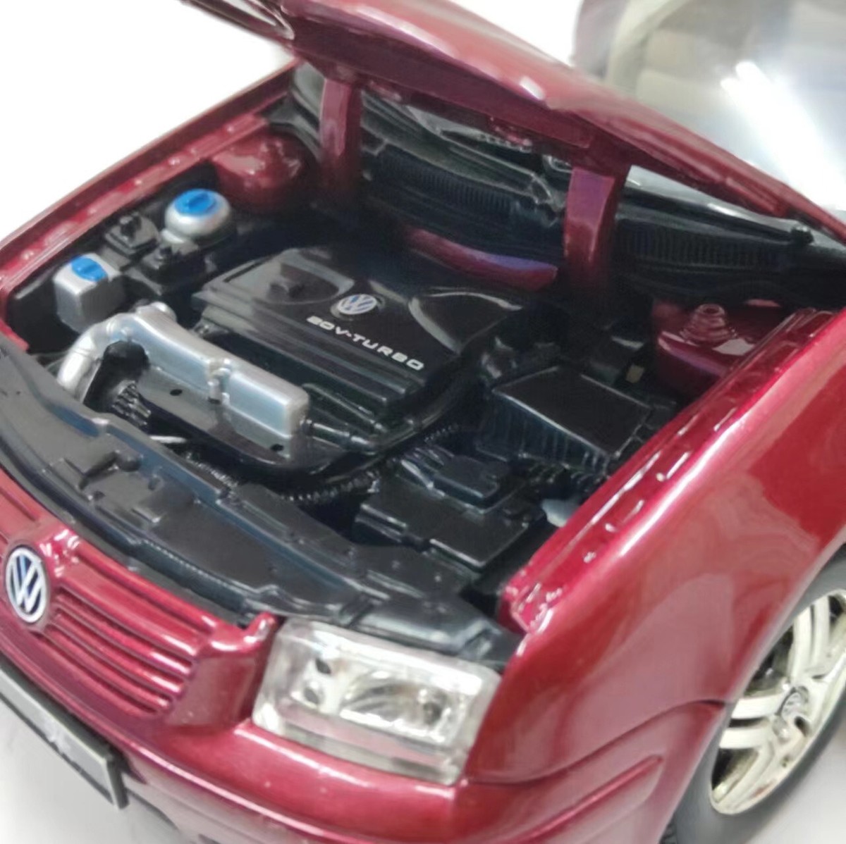 1/18 Volkswagen Bora / Jetta China 2001 FAW VW Dealer Discontinued