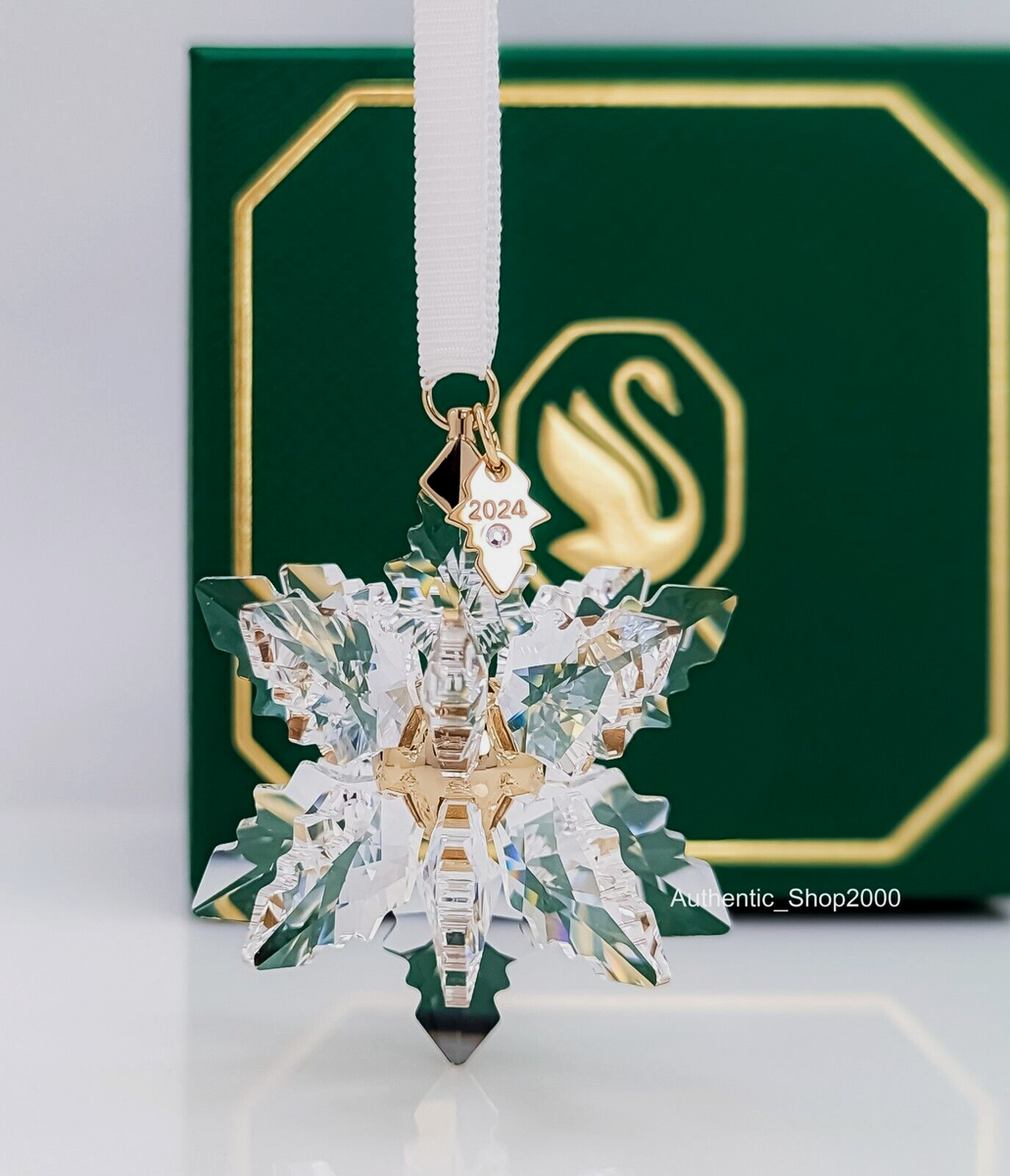 New SWAROVSKI Annual Limited Edition White 3D Ornament 2024 W Gift
