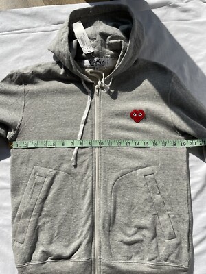 COMME DES GARCONS PLAY x Invader Pixel Heart Embroidered Gray Full