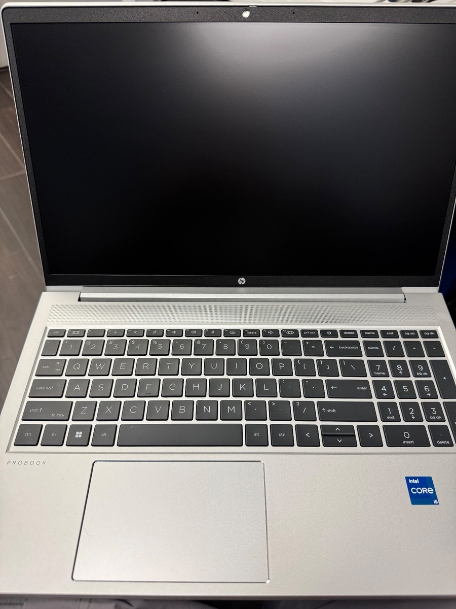 HP ProBook 450 G9 15.6'' i5 12th Gen / 16GB RAM / 256GB SSD