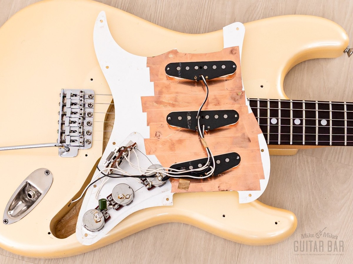 1983 Squier by Fender JV Stratocaster '72 Vintage Reissue CST-55