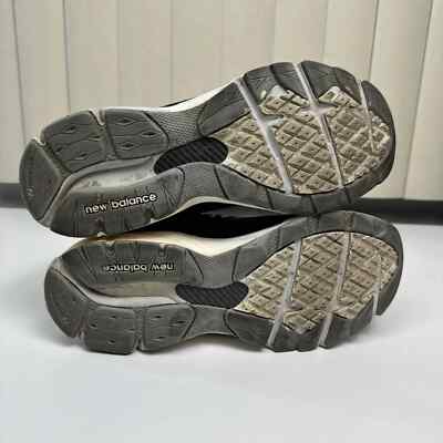 Size 8.0 US) Kith Ronnie Fieg x New Balance 990v3 Made In USA