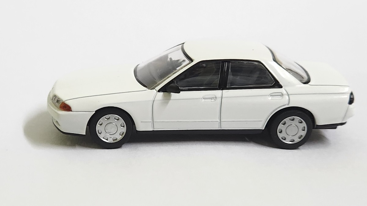 1:64 Tomica Limited Tomytec LV-N194d Nissan Skyline GT-R R32 Sedan