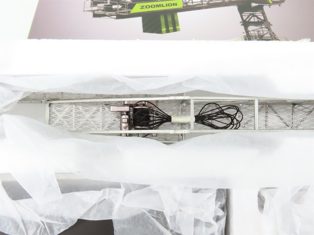 Zoomlion T6513-8B Topless Tower Crane - China 1:80 Scale Diecast