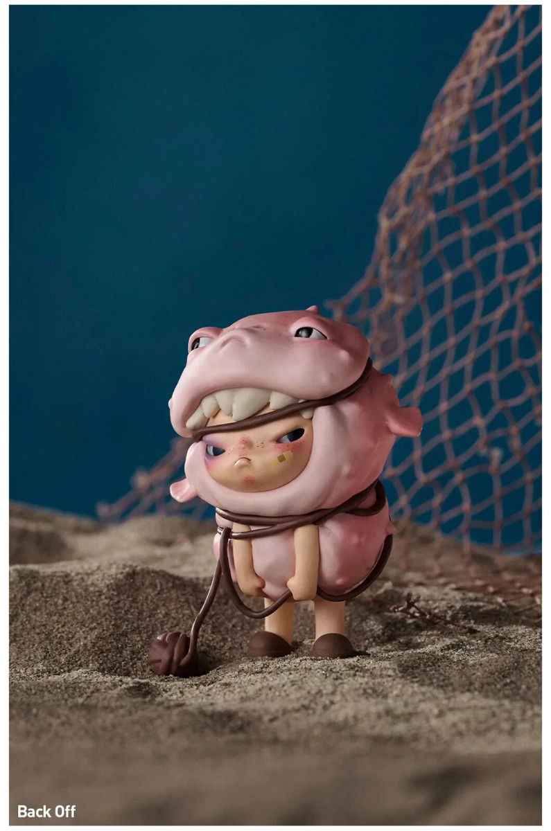 Pop Mart Hirono Echo Series Back Off Blind Box Figure (US SELLER