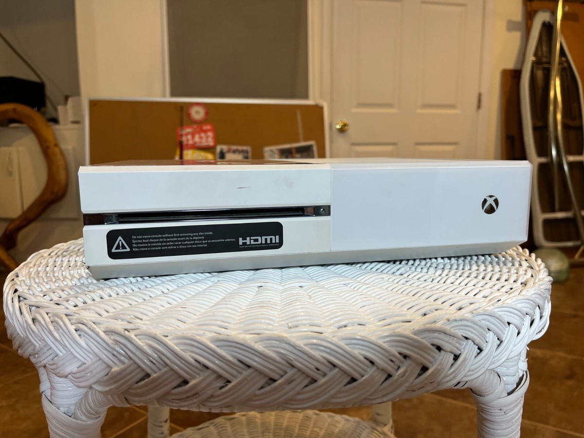 Microsoft Xbox One Halo: The Master Chief Collection Bundle 500GB