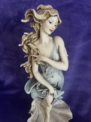 Giuseppe Armani 1993 Collectors Society Figurine VENUS Lady 0881C
