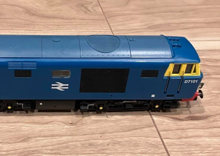 Hornby Thomas and Friends OO Gauge R9097 Diesel D7101 Bear Train