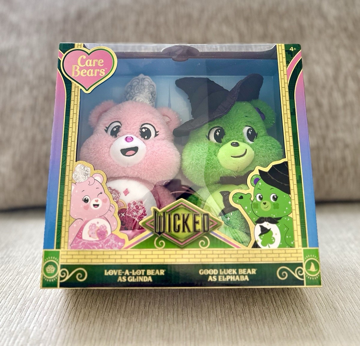 Wicked x Care Bears 2-Pack Glinda Elphaba Bear Limited Edition IN