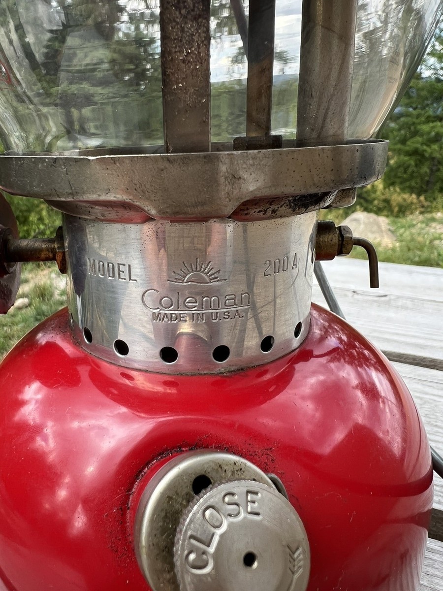 Vintage Coleman Red Model 200A Beautiful Lantern 10/1963 Sunshine
