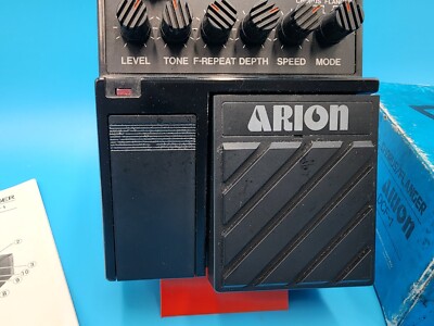 Rare Vintage 80s Arion DCF-1 Digital Chorus / Flanger Guitar