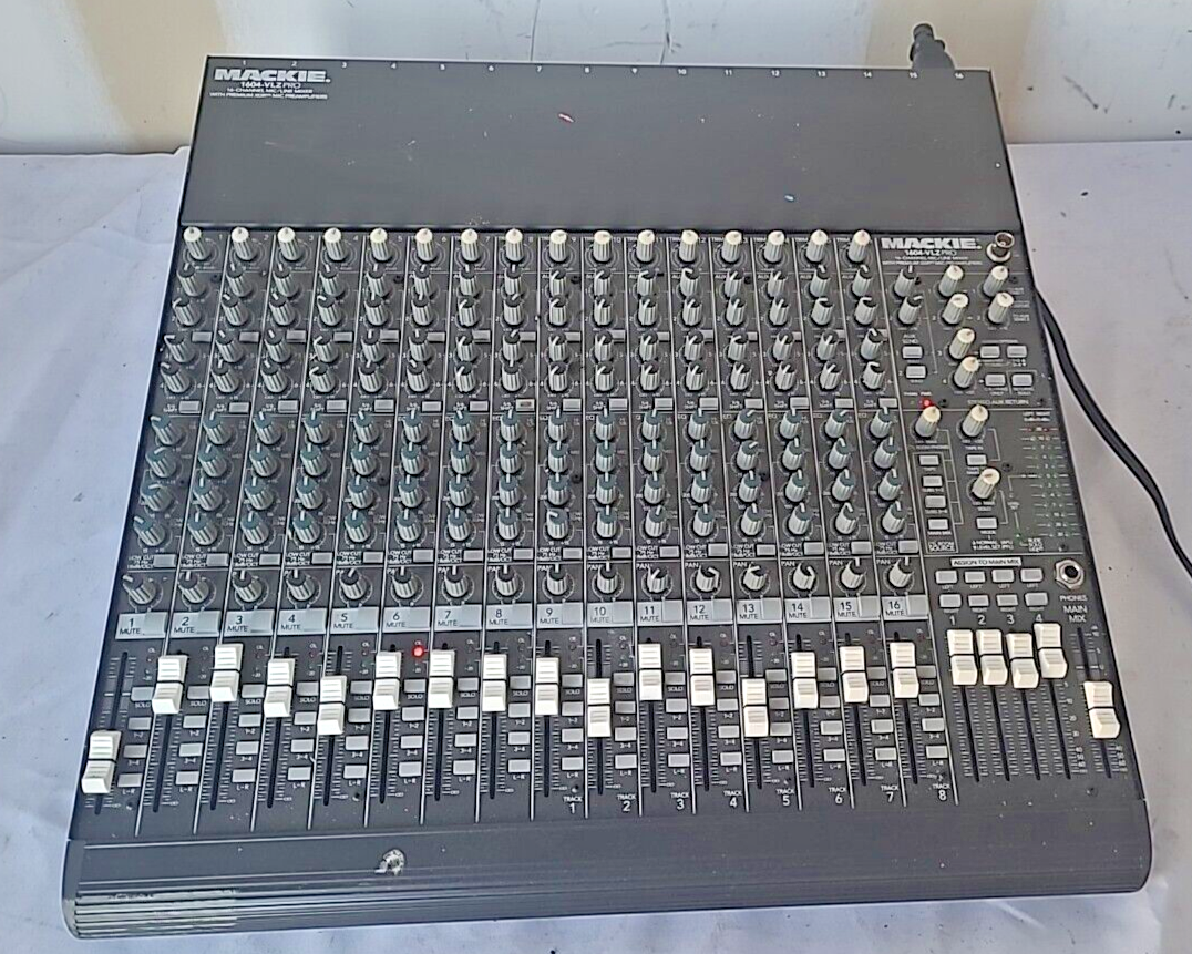 Mackie 1604-VLZ PRO 16 Channel Analog Mixer Completelytested(See