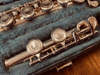 Japan Made YAMAHA FLUTE - YFL 31 w/STERLING HEAD - E mech