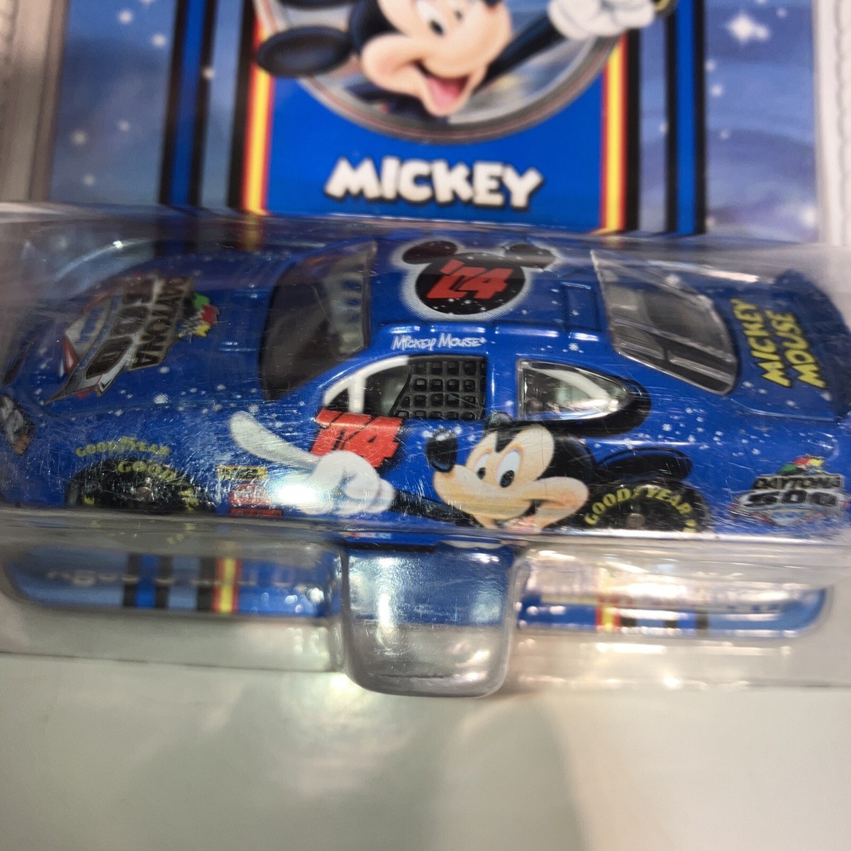2004 Disney NASCAR Daytona 500 Mickey Mouse 1:64 Diecast Car NIB