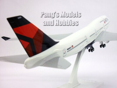 Boeing 747-400 (747) Delta Airlines 1/200 Scale Model Airplane by