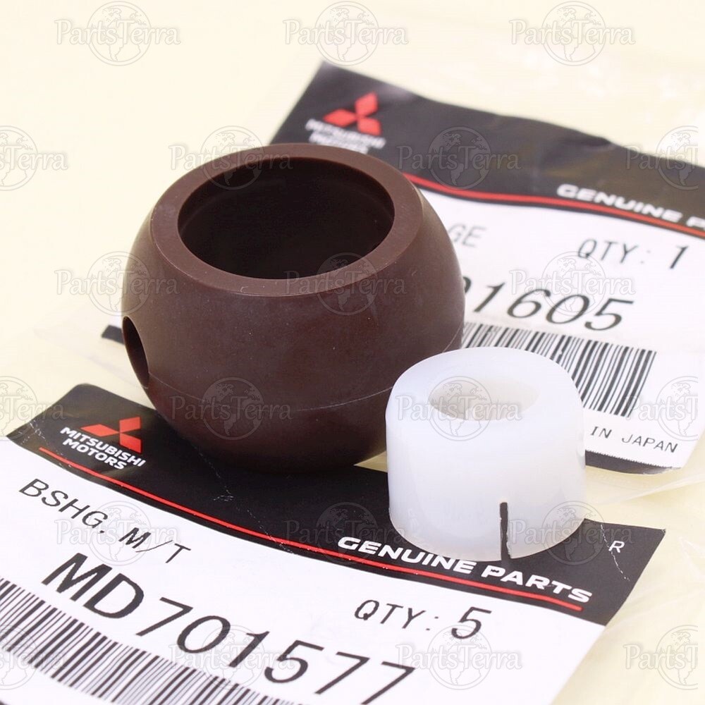OEM Mitsubishi MONTERO Manual Gearbox Shifter Ball + Bush MD701605