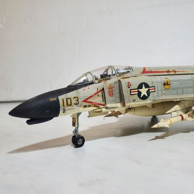 Vintage McDonnell Douglas F-4 Phantom IIFighter-bombe 1/72