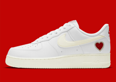 Nike Air Force 1 Low Valentines Day (2021) Size 11.5 DD7117-100