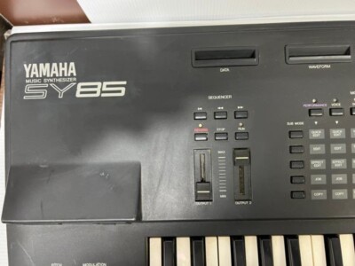 Yamaha SY85 Music Synthesizer Keyboard With SKB Case for sale
