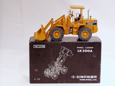 Kobelco LK300A Wheel Loader - 1/30 - Ashiya - MIB | eBay