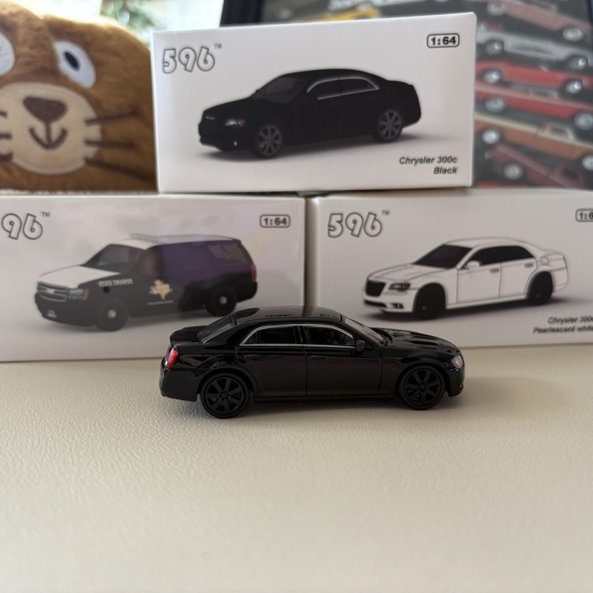 596 Model 1:64 Chrysler 300C Black/white Alloy Car Model | eBay