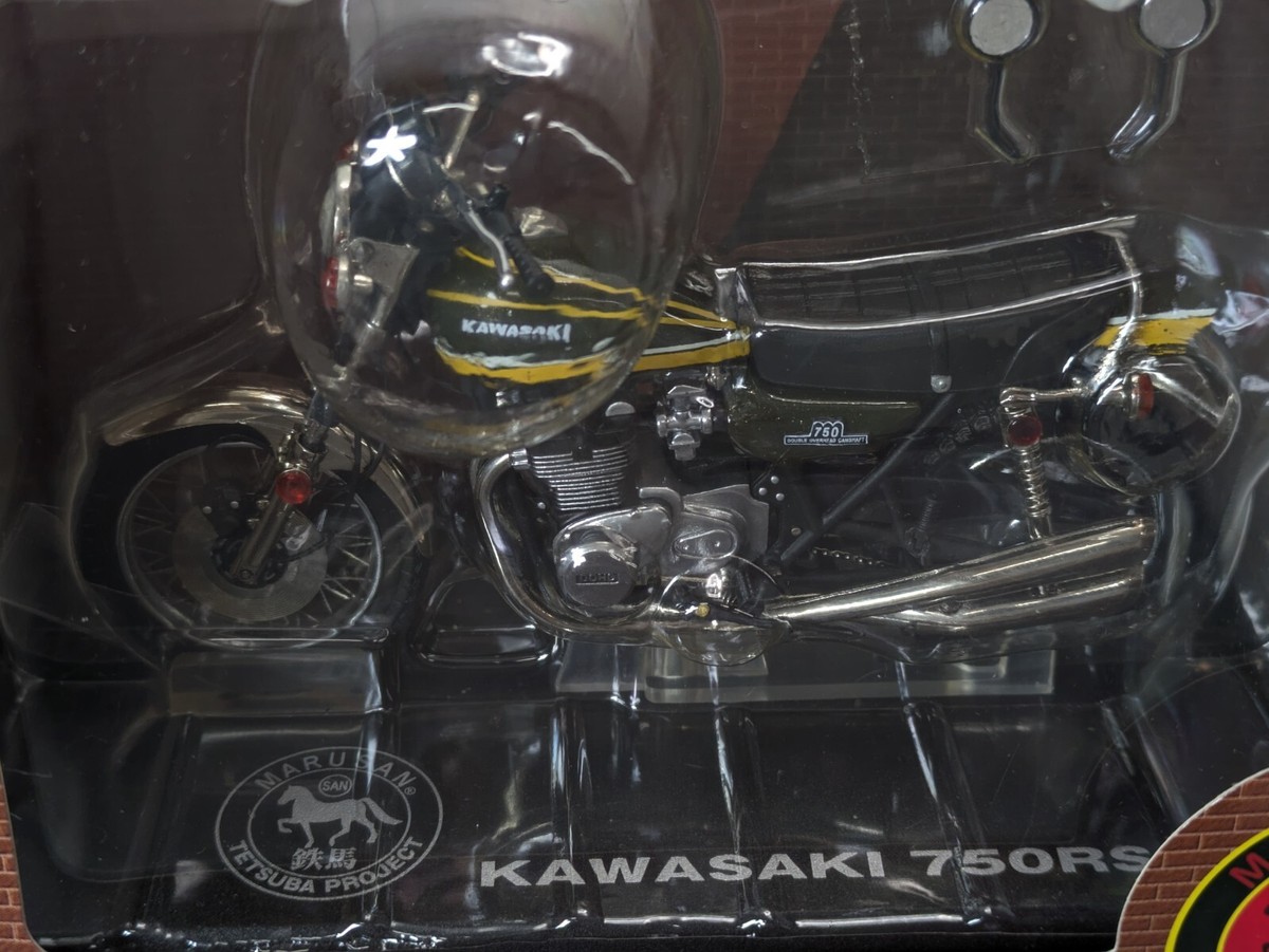 Marusan tetsuba 1/18 KAWASAKI Z2 750RS Candy yellow Motorcycle