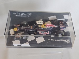 Rb7 Vettel | eBay