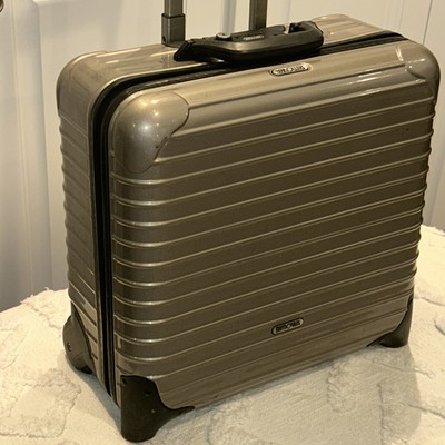 RIMOWA Salsa Cabin 23L 2-Wheel Luggage – Sand Gold –Model 859.40