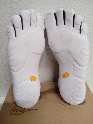 Vibram Fivefingers V-NEOP Black White Women's Size EU 37 US 7-7.5