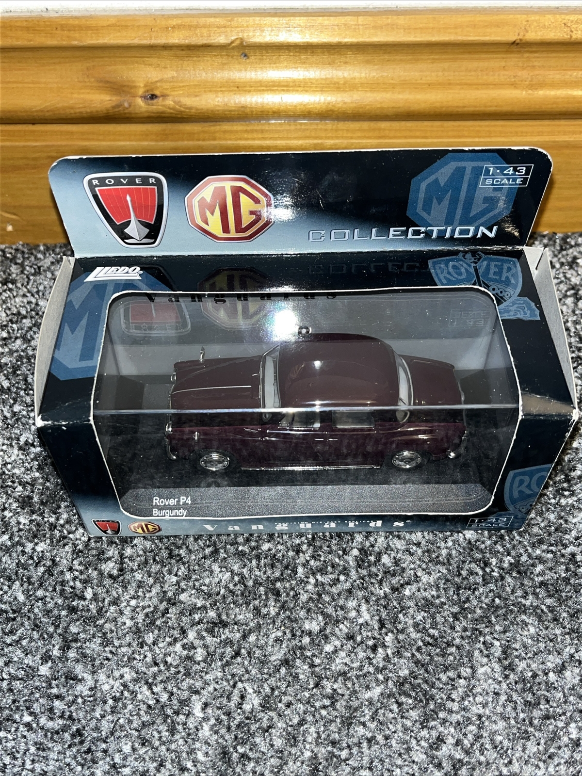 Vanguards VA01900, Rover P4 - Free Price Guide & Review