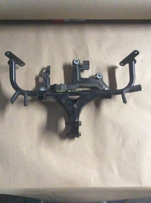 01 KAWASAKI ZX 11D UPPER COWLING BRACKET #11048-1884 | eBay