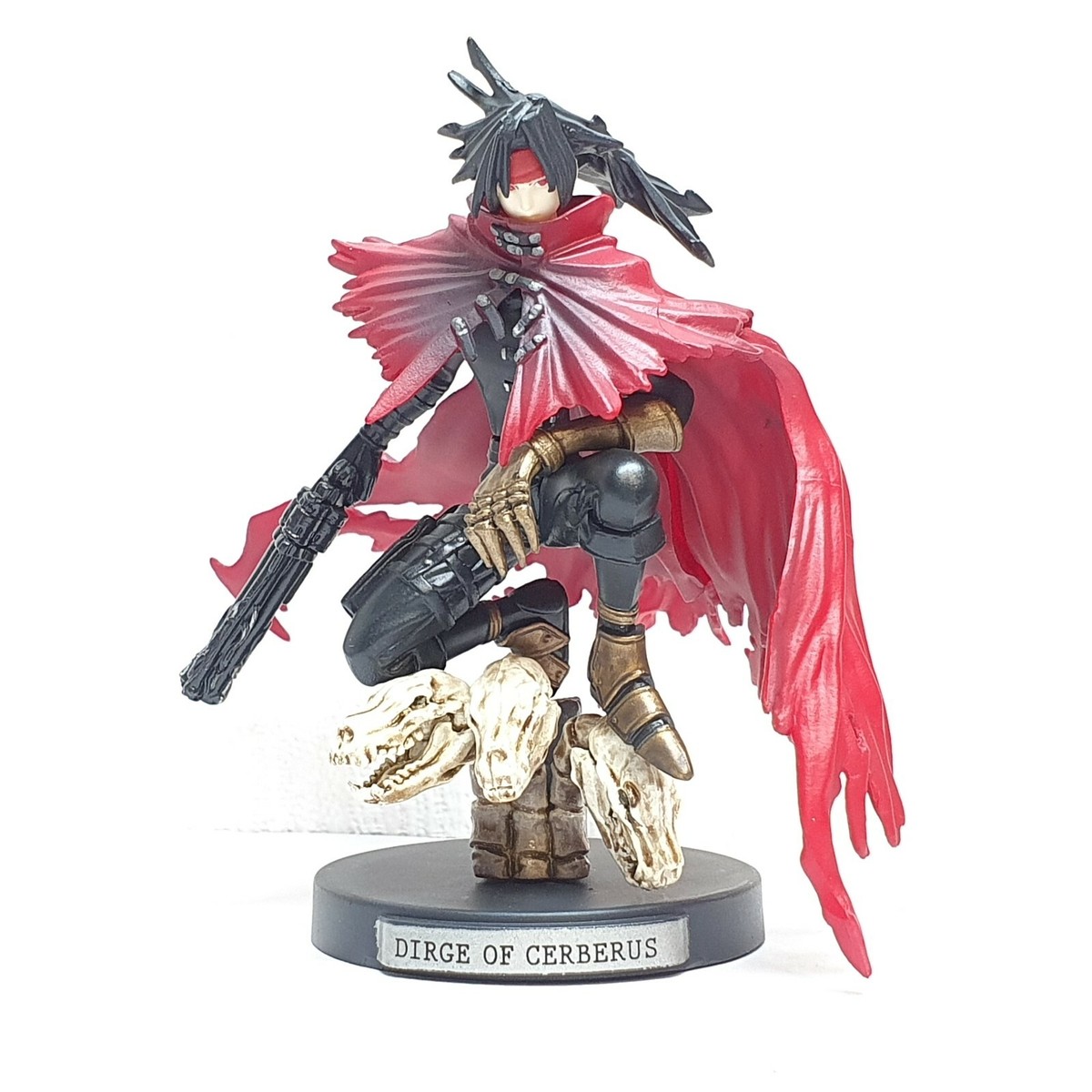 Square Enix Final Fantasy VII Potion Trading Arts Mini VINCENT