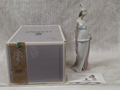 Lladro Figurine #5787 Sophisticate Lady With Original Box | eBay