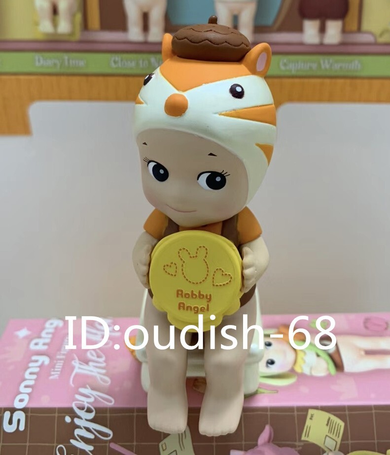 Secret Squirrel - Authentic Sonny Angel Enjoy The Moment Mini