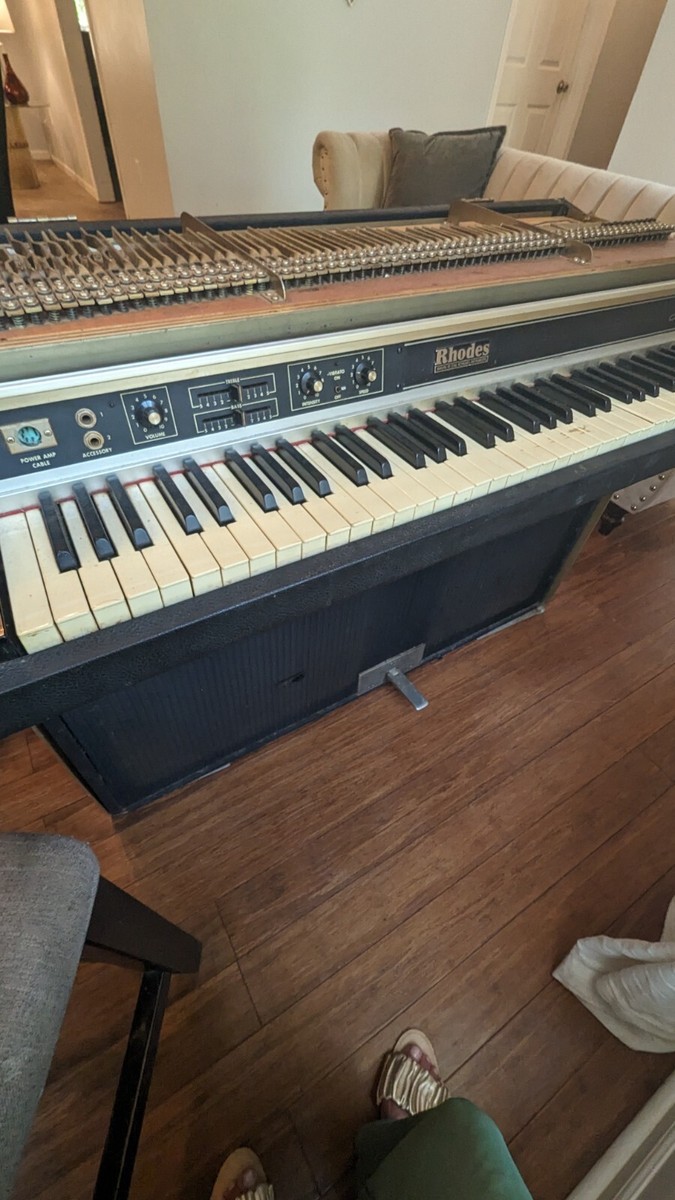 Rhodes Mark II Seventy three Suitcase Piano | eBay