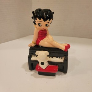 Betty Boop Salt and Pepper Shakers | eBay