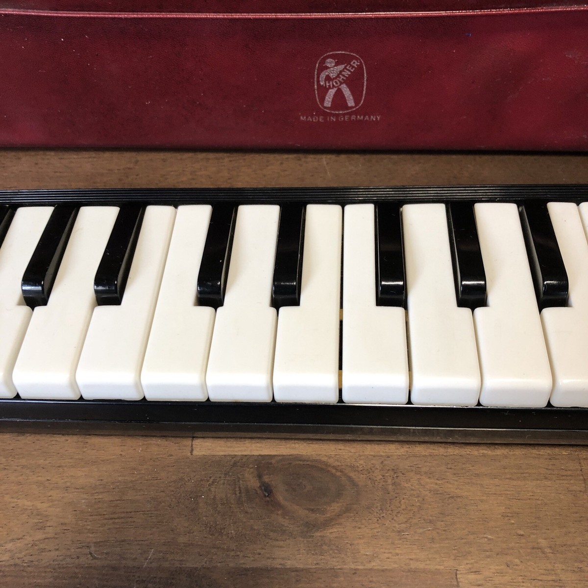 Hohner Melodica Piano 27 赤 ケース付き Hohner Melodica Piano 27 赤