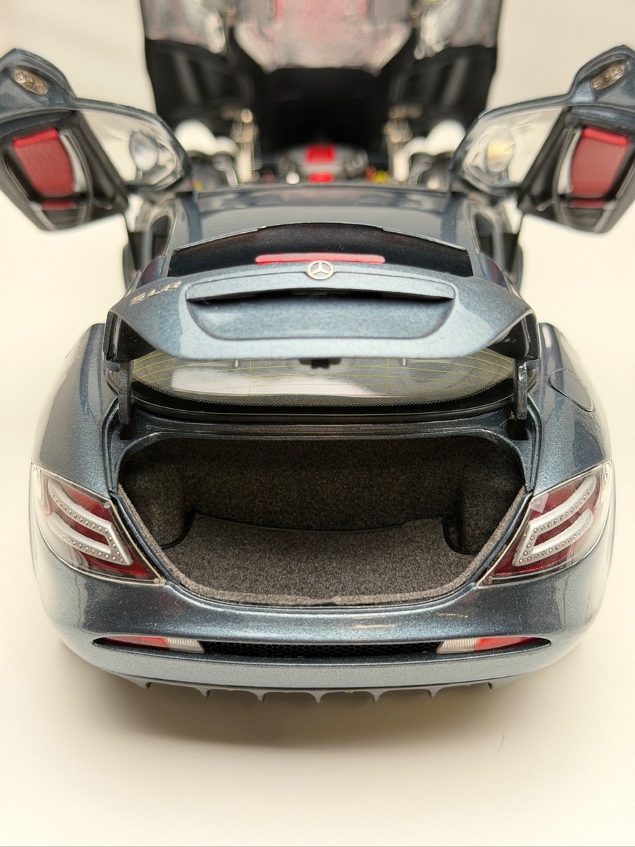 Mercedes-Benz SLR McLaren (Dark Blue) [CMC] 1:18 scale | eBay