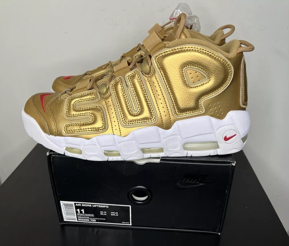 2017 NIKE AIR MORE UPTEMPO x SUPREME Metallic Gold Size 11 Cement