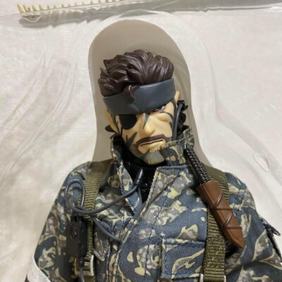 Metal Gear Solid 3 Snake Eater Camouflage Ver. 1/6 Action Figure