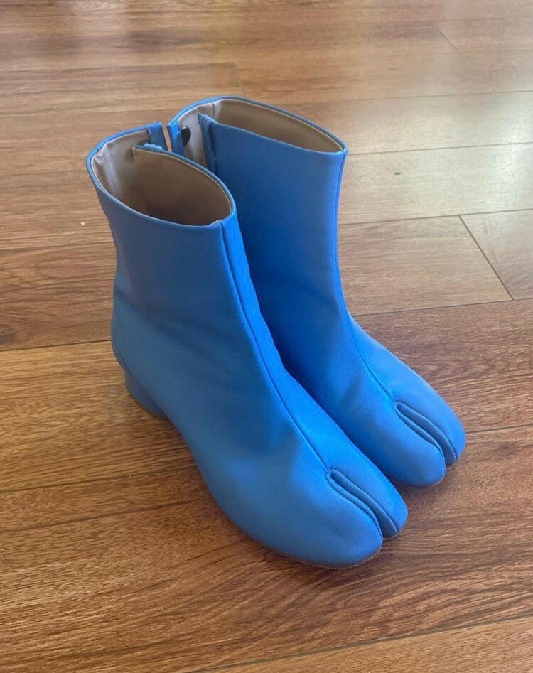 Maison Margiela Tabi Ankle Boots Light Blue with Low Heel Size 36