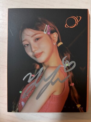 LOONA [LOOSSEMBLE] Yeojin Autographed Signed Ever Music Album | eBay