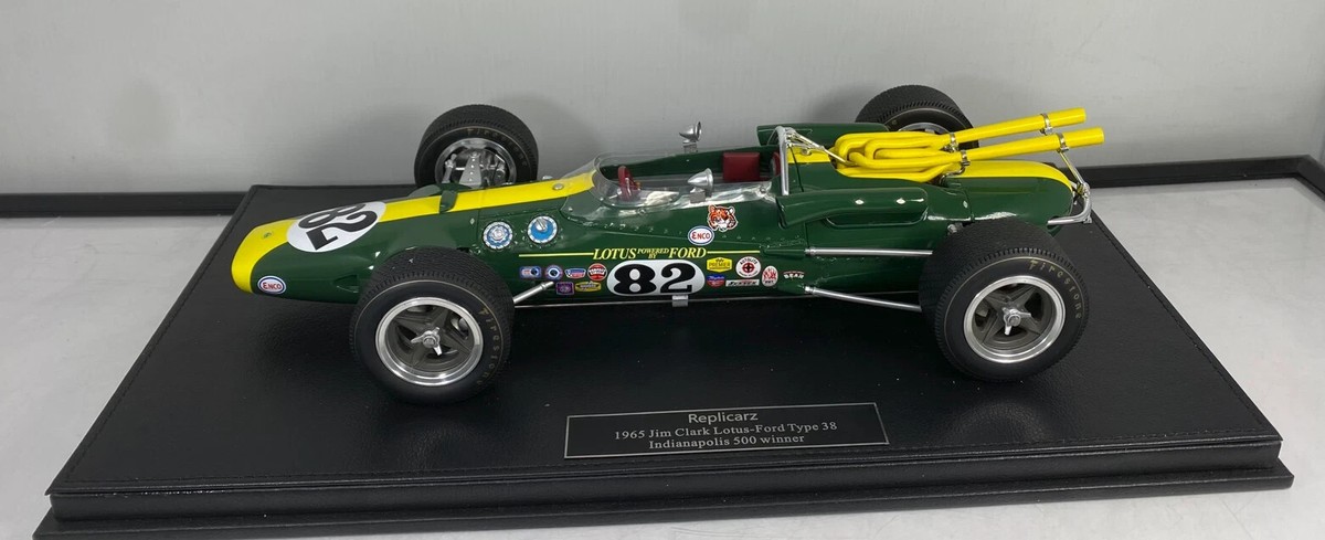 1/12 REPLICARZ 1965 JIM CLARK LOTUS 38 INDY 500 WINNER W/DISPLAY