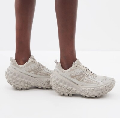 BALENCIAGA Women's Bouncer Defender Platform Sneakers Beige 39 / 9