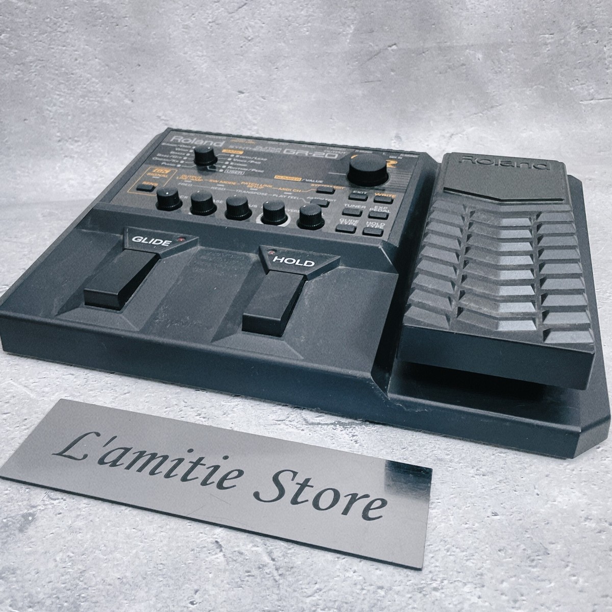 Roland GR-20 Guitar Synthesizer Divided Pickup GR20 Tested Japan