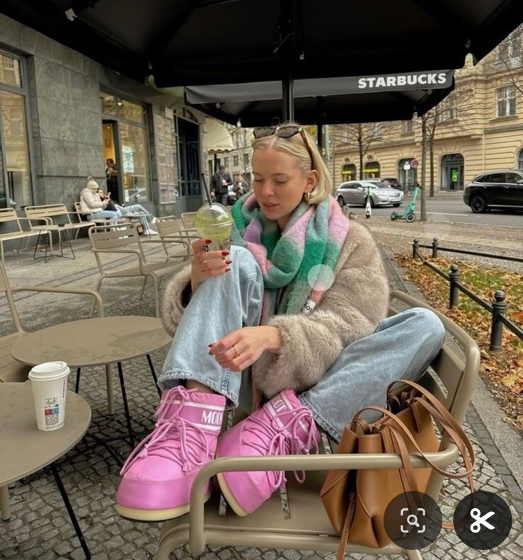 Moon Boot® icon Nylon Low Boots Pink size EU 42/44 Revolve | eBay
