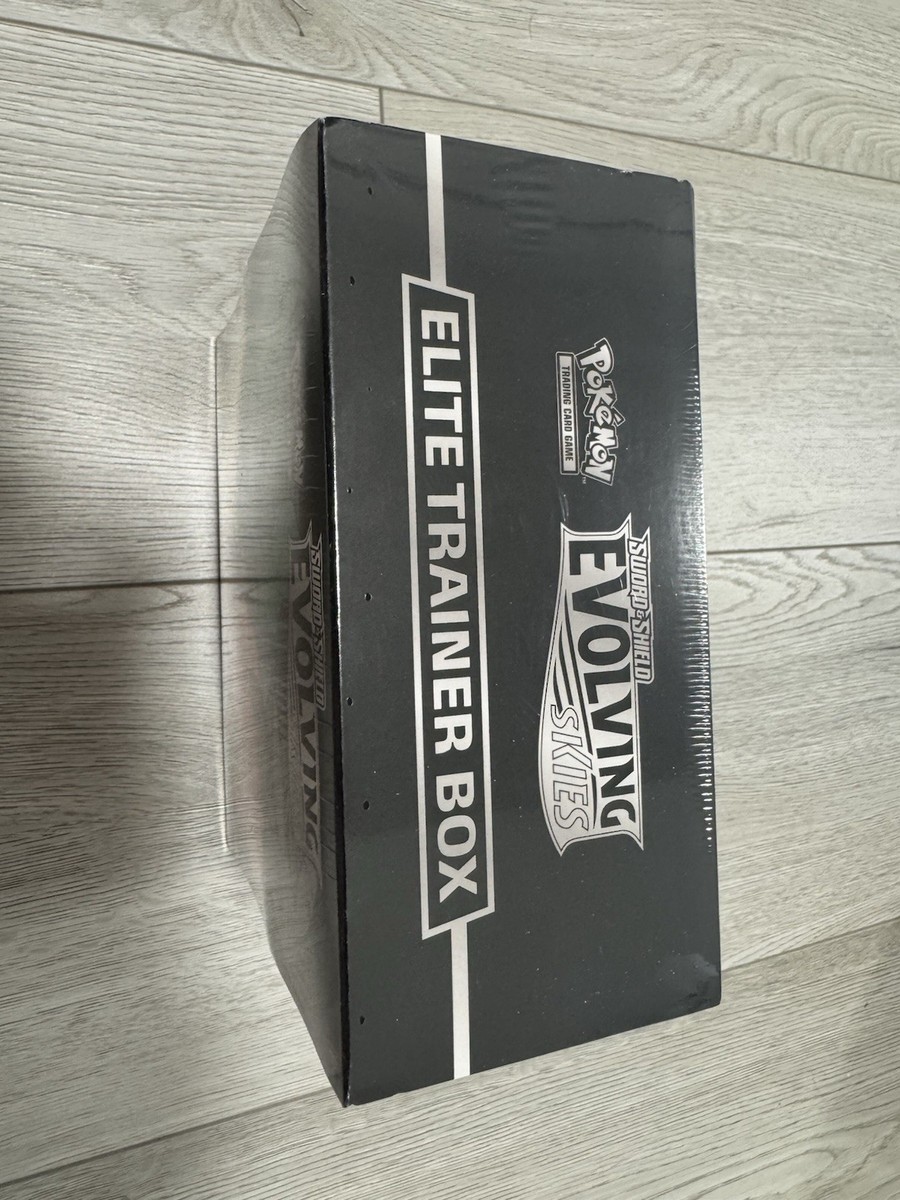 Pokémon TCG: Sword & Shield-Evolving Skies Elite Trainer Box for